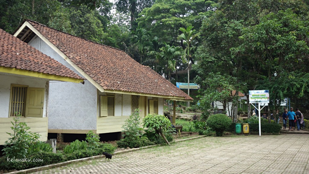 Tipikal rumah di Kampung Pulo